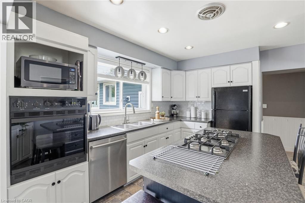 31 Algonquin Avenue, Flamborough, Ontario  L9H 7K9 - Photo 14 - 40830041