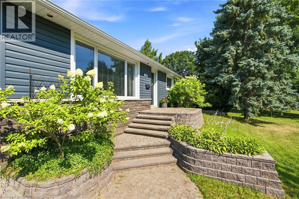 31 Algonquin Avenue, Flamborough, Ontario  L9H 7K9 - Photo 4 - 40830041
