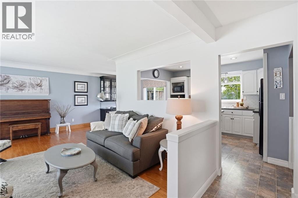 31 Algonquin Avenue, Flamborough, Ontario  L9H 7K9 - Photo 7 - 40830041