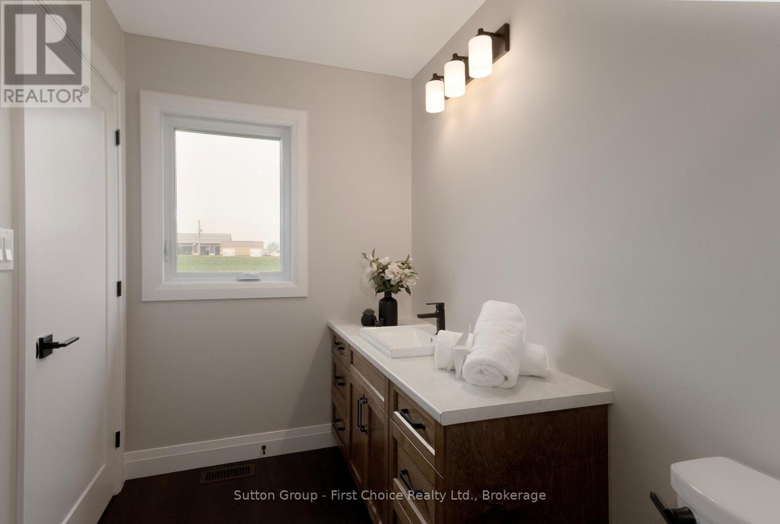 12 Nelson Street, West Perth, Ontario  N0K 1N0 - Photo 27 - X13124226