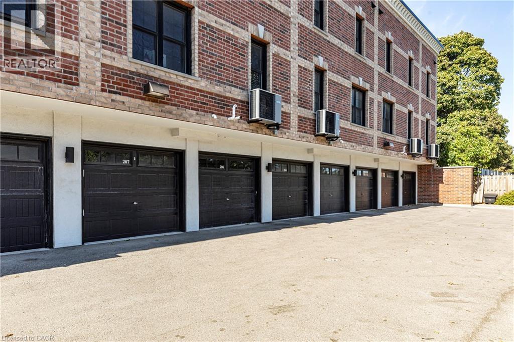 760 Lakeshore Road E Unit# 207, Mississauga, Ontario  L5E 1C7 - Photo 5 - 40830103