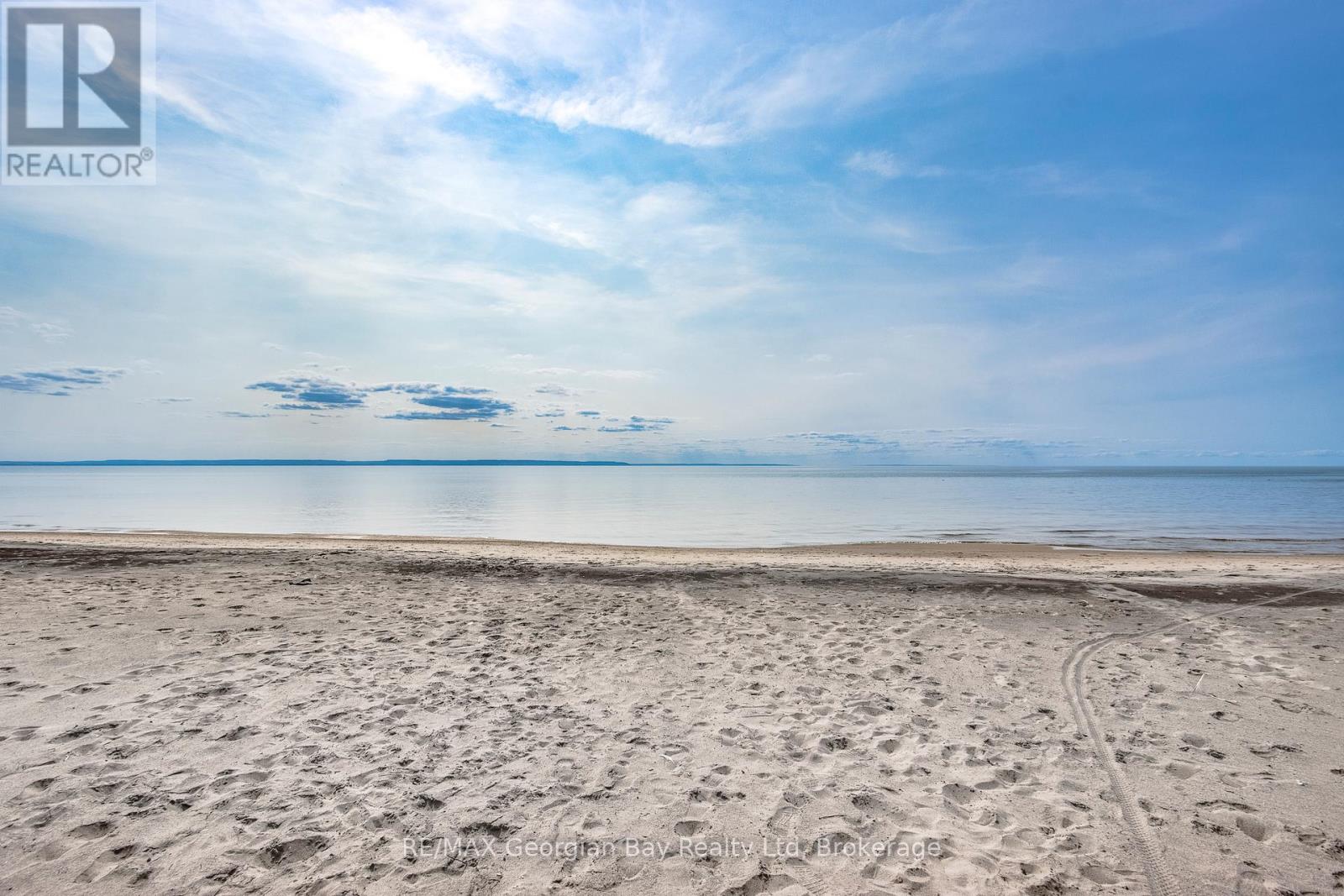 68 Tiny Beaches Road S, Tiny, Ontario  L0L 2J0 - Photo 5 - S13124802