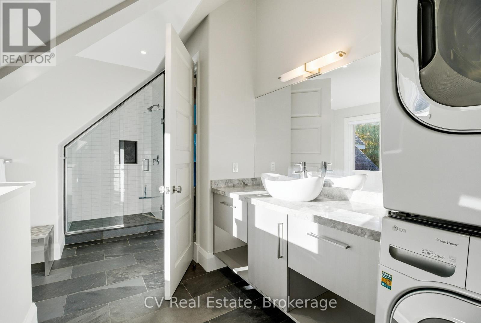 1056 S Sunset Bay Rd, Gravenhurst, Ontario  P1P 1R2 - Photo 29 - X13125414