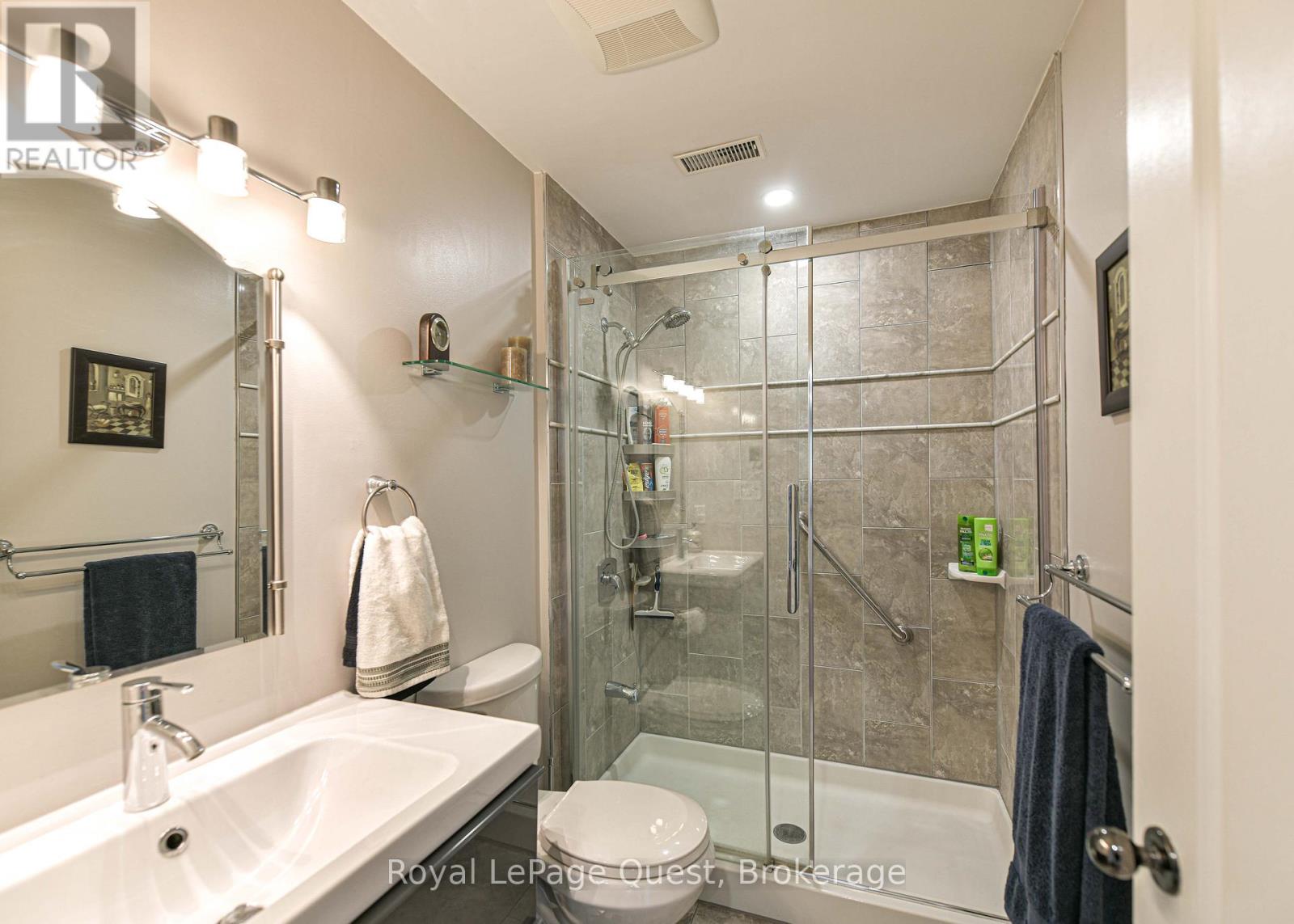 202 - 585 Atherley Road, Orillia, Ontario  L3V 7L5 - Photo 24 - S13125490