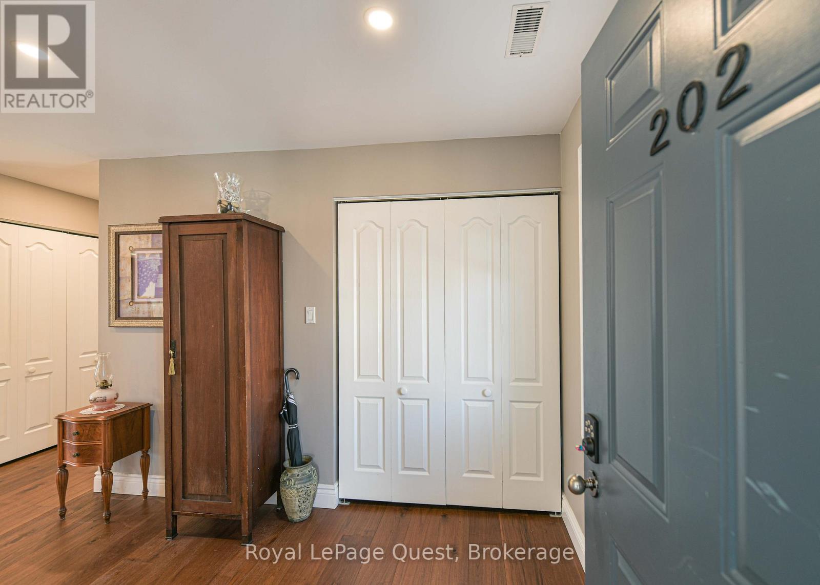 202 - 585 Atherley Road, Orillia, Ontario  L3V 7L5 - Photo 7 - S13125490