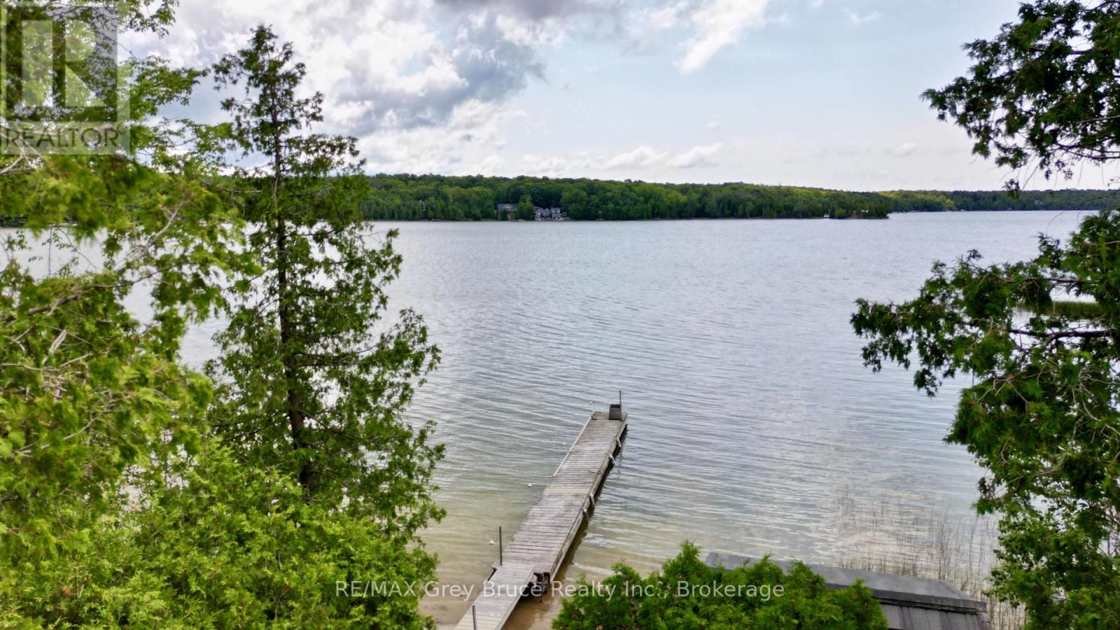340 Barney's Boulevard, Northern Bruce Peninsula, Ontario  N0H 1Z0 - Photo 2 - X13125704