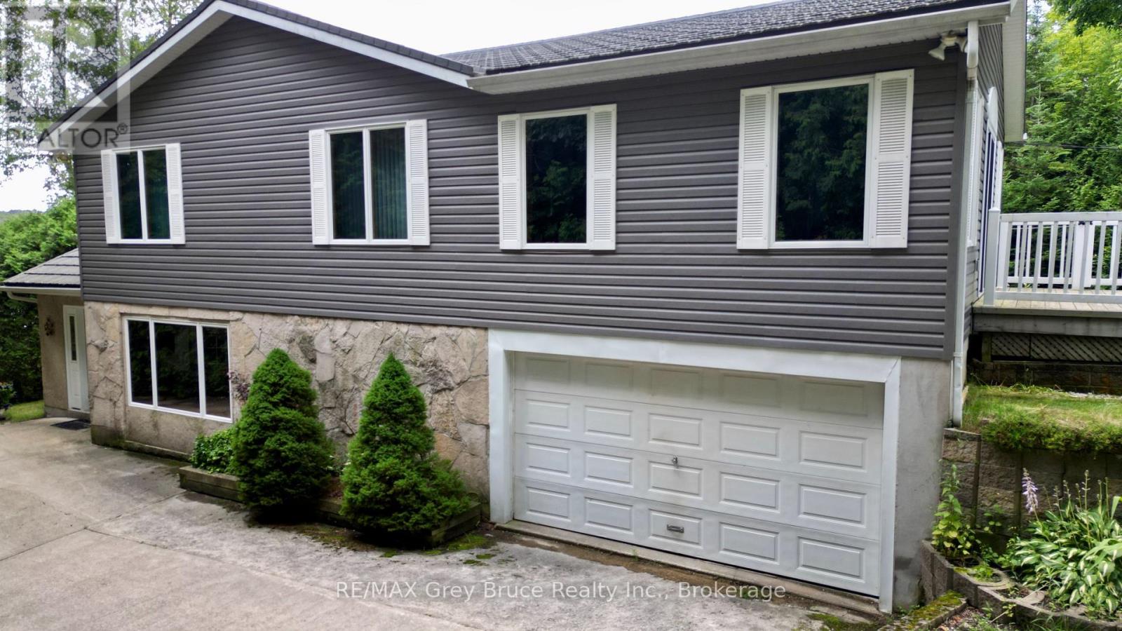340 Barney's Boulevard, Northern Bruce Peninsula, Ontario  N0H 1Z0 - Photo 4 - X13125704