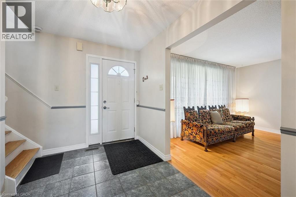 37 Moffatt Avenue, Brampton, Ontario  L6Y 2L6 - Photo 4 - 40829643