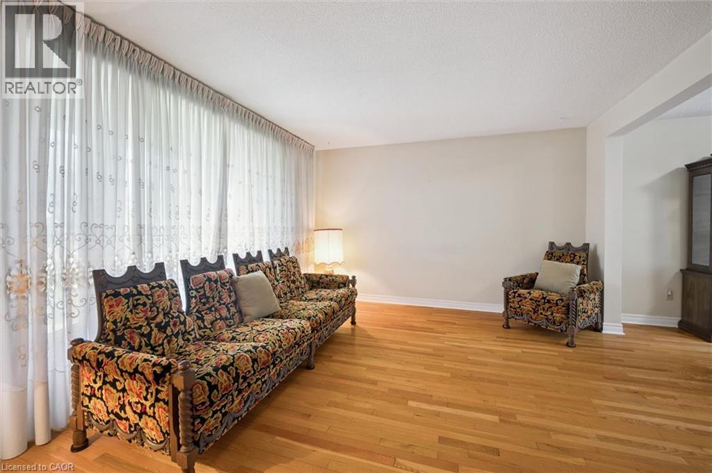 37 Moffatt Avenue, Brampton, Ontario  L6Y 2L6 - Photo 7 - 40829643