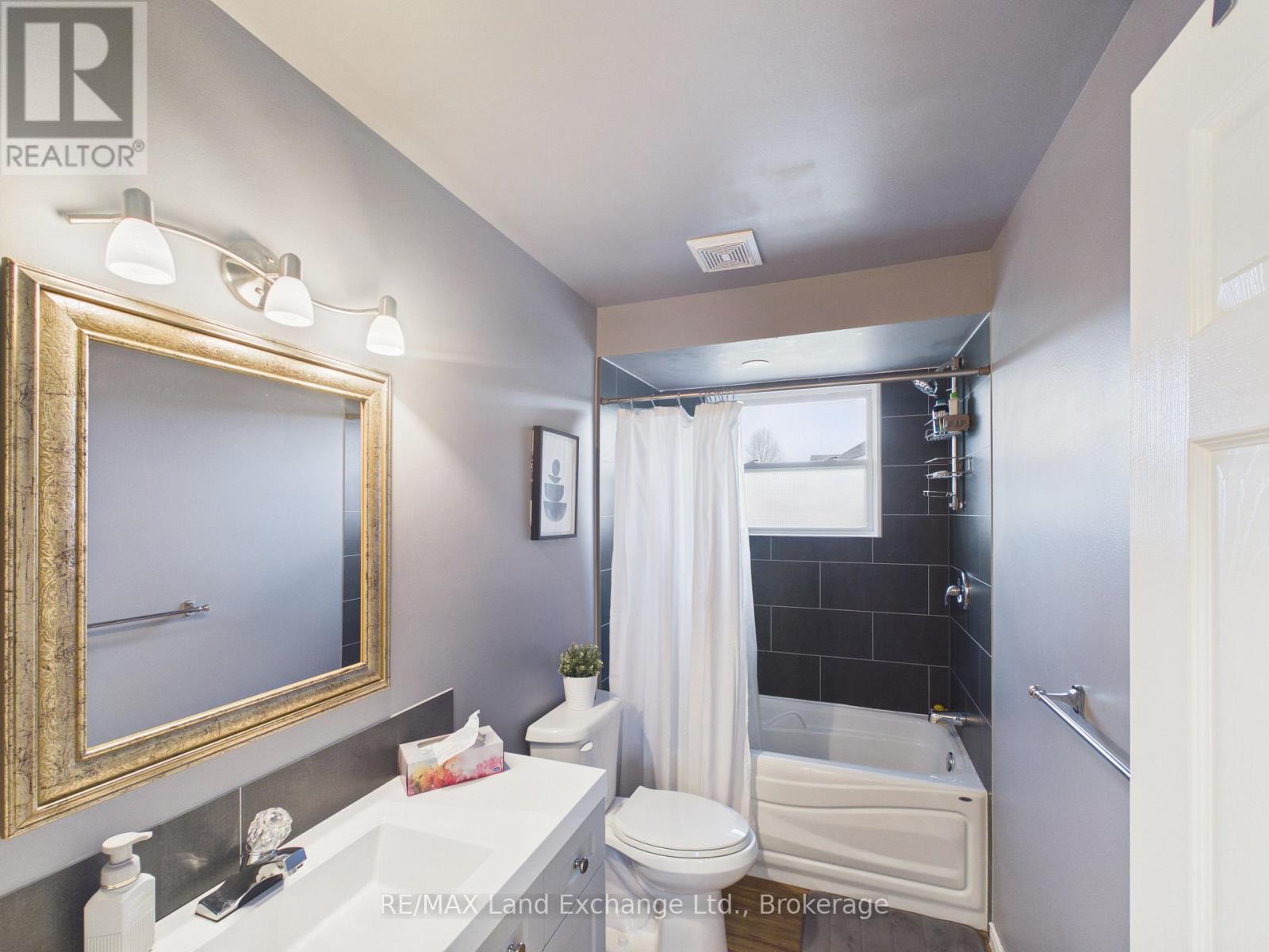 490 St Albert Street, Kincardine, Ontario  N2Z 2W6 - Photo 12 - X13126202