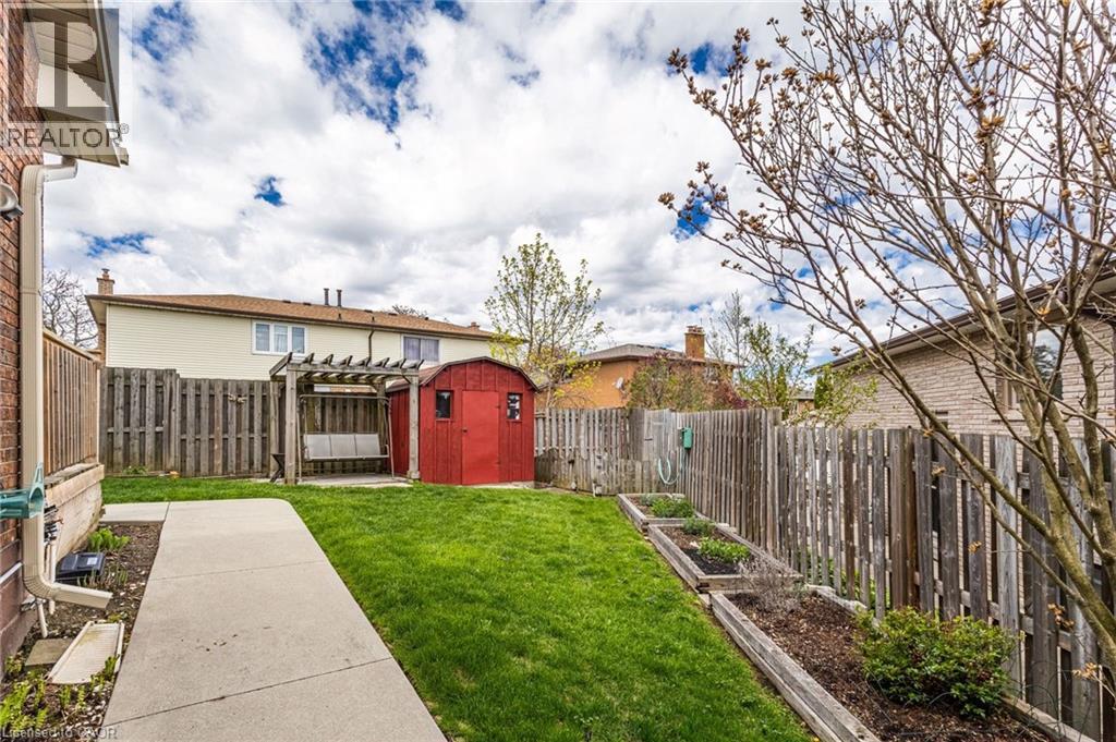 118 Napoli Drive, Hamilton, Ontario  L9C 6X2 - Photo 34 - 40829009
