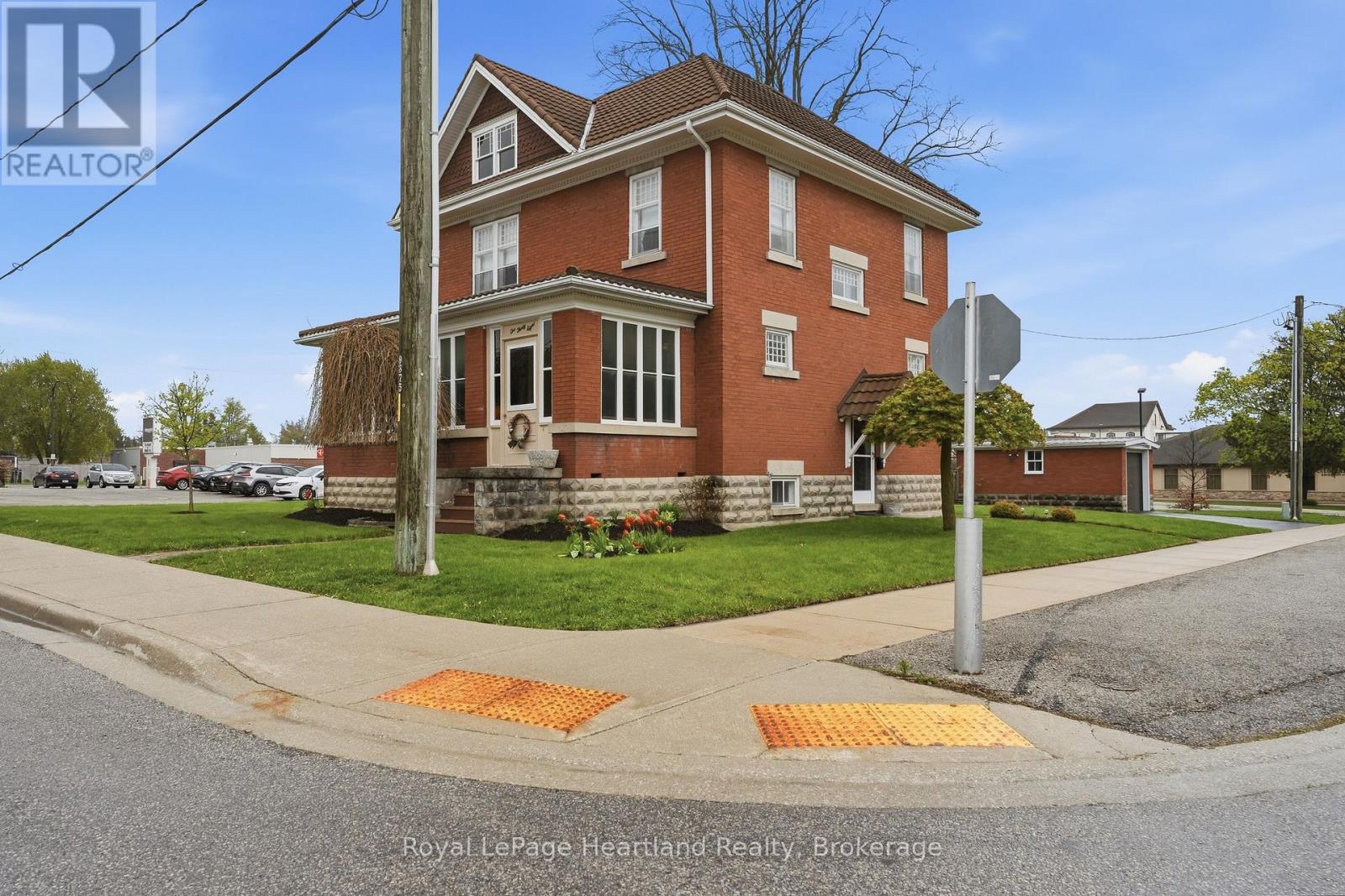 138 St. David Street, West Perth, Ontario  N0K 1N0 - Photo 2 - X13126434