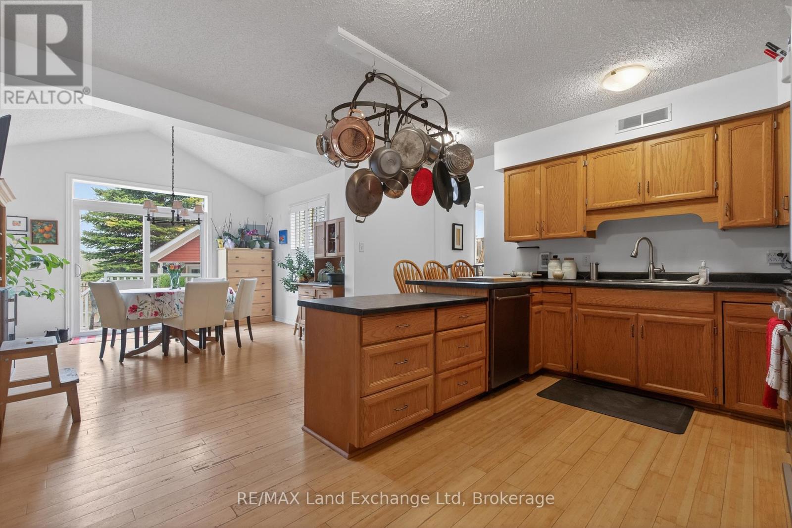 469 Grandview Road, North Huron, Ontario  N0G 2W0 - Photo 14 - X13126490