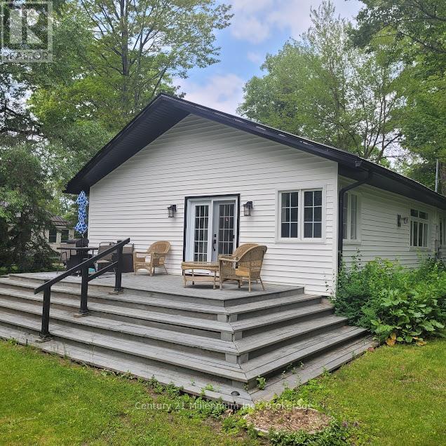 19 Hastings Avenue, Tiny, Ontario  L0L 1P0 - Photo 3 - S13127028