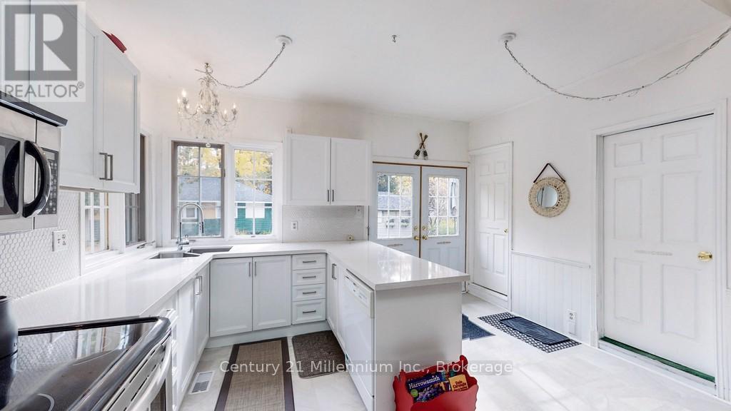 19 Hastings Avenue, Tiny, Ontario  L0L 1P0 - Photo 6 - S13127028