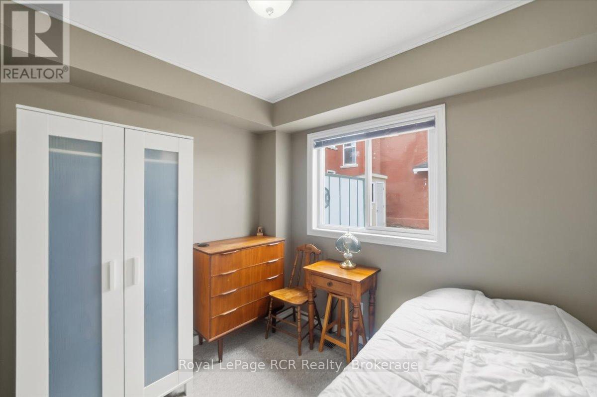 271 7th Street E, Owen Sound, Ontario  N4K 1H8 - Photo 13 - X13127142