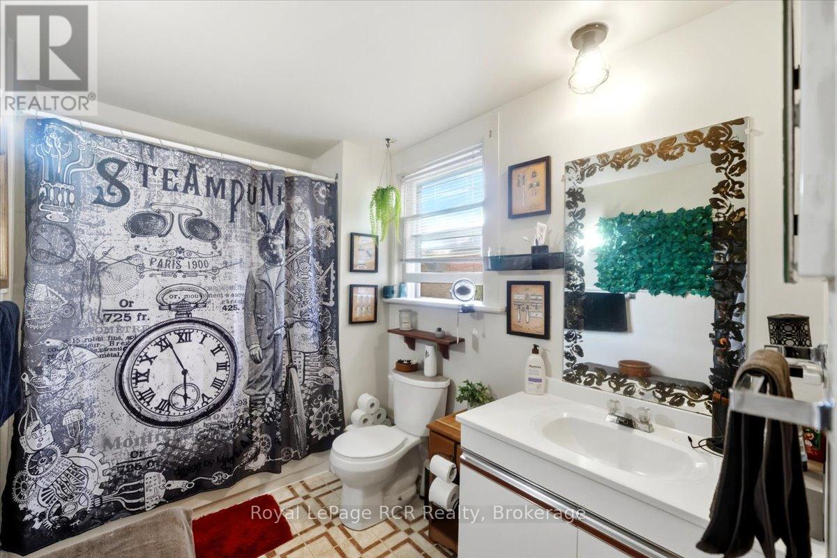 271 7th Street E, Owen Sound, Ontario  N4K 1H8 - Photo 24 - X13127142