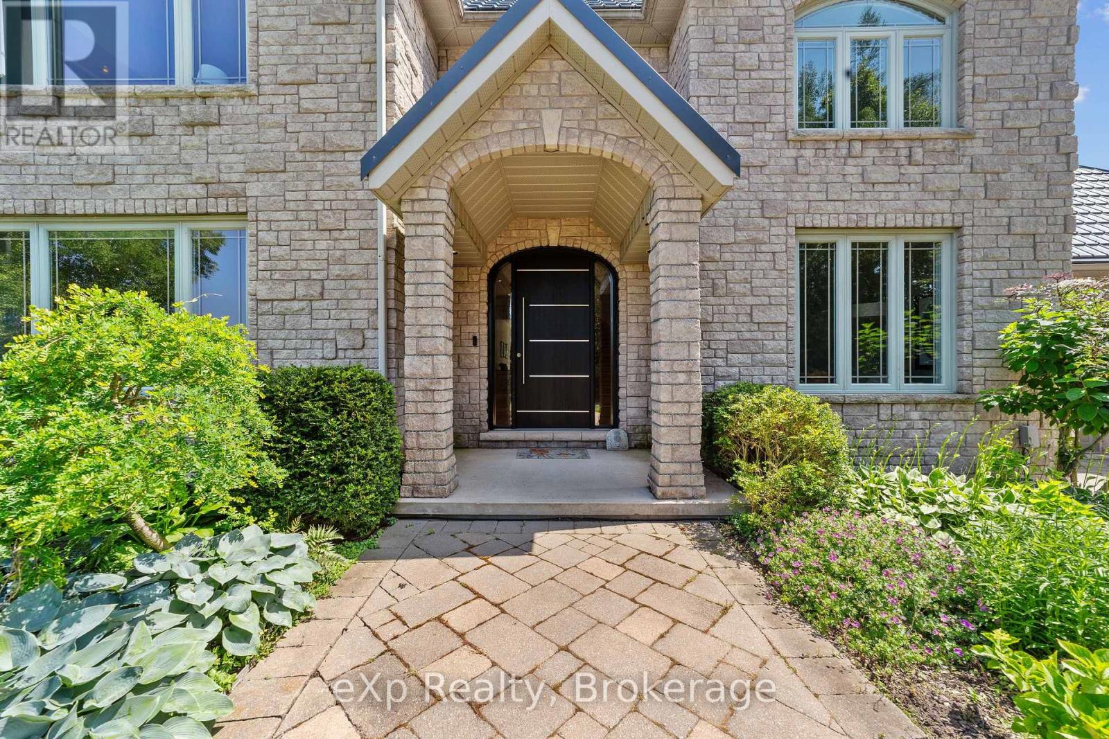 56 Miramichi Bay Road, Saugeen Shores, Ontario  N0H 2C0 - Photo 4 - X13127492