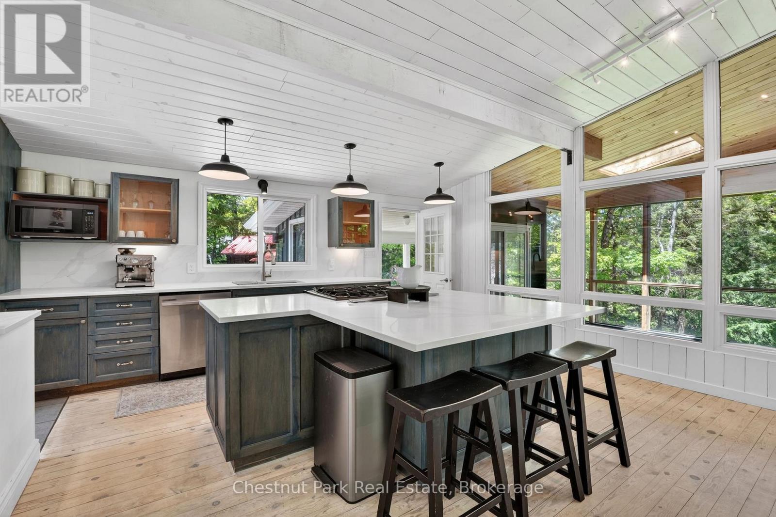 1019 Old Bala Road, Muskoka Lakes, Ontario  P0C 1A0 - Photo 12 - X13127506