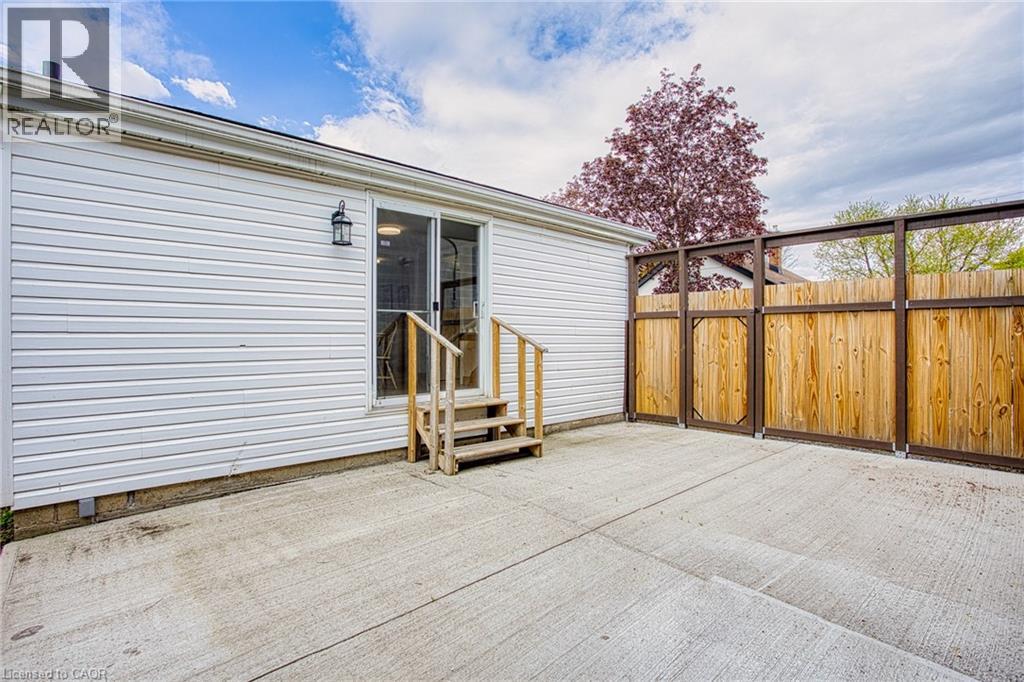 727 Barton Street, Stoney Creek, Ontario  L8E 5L7 - Photo 17 - 40830050