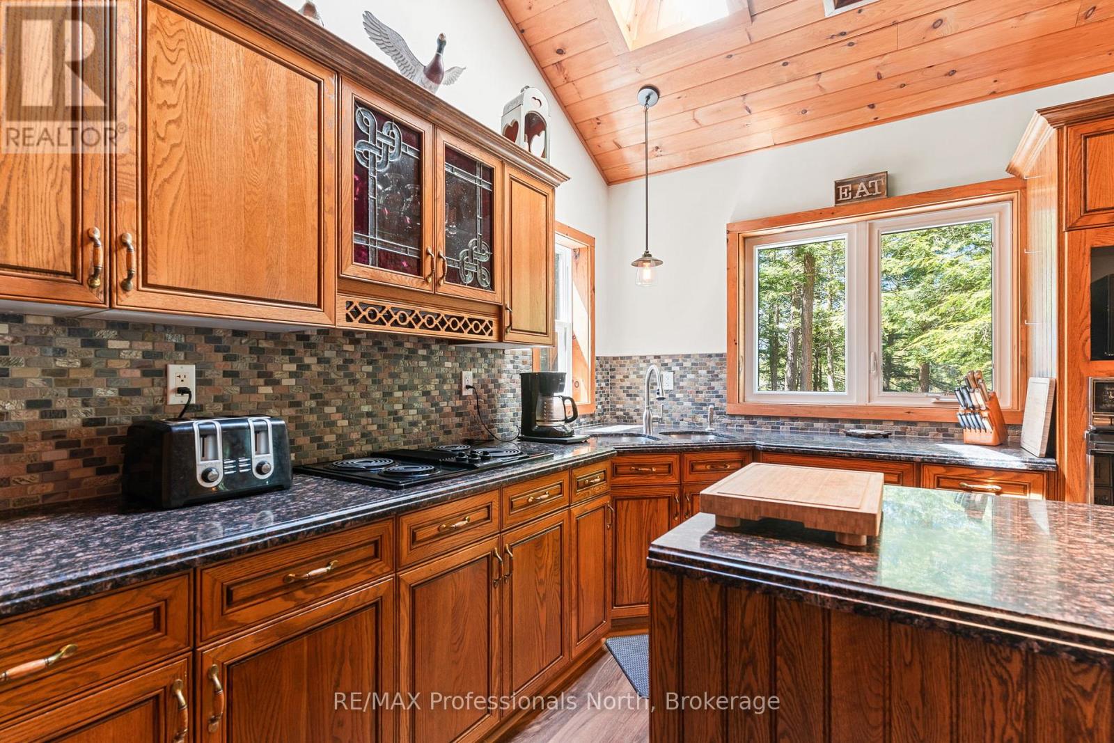 12553 Little Hawk Lake East Shore Wao, Algonquin Highlands, Ontario  K0M 1S0 - Photo 6 - X13127958