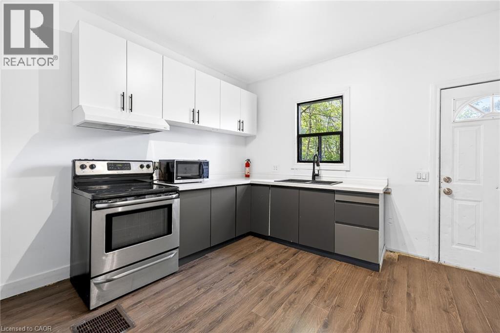 99 Leeming Street, Hamilton, Ontario  L8L 5T5 - Photo 13 - 40822805