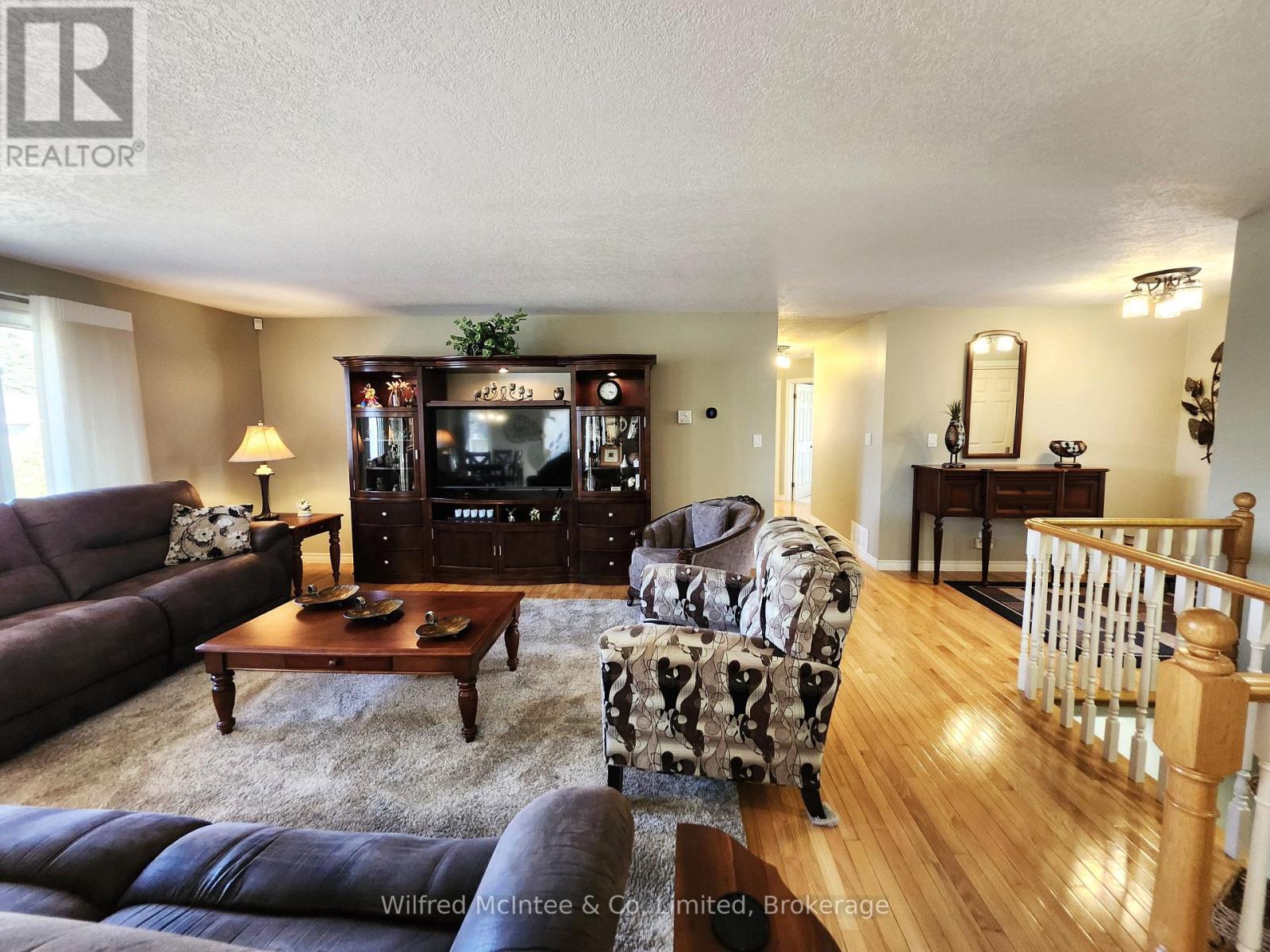 230 4th Street Crescent, Hanover, Ontario  N4N 3S2 - Photo 6 - X13129686