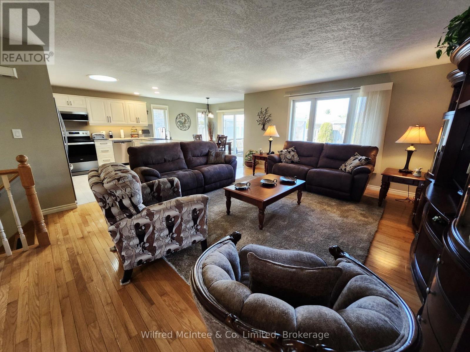 230 4th Street Crescent, Hanover, Ontario  N4N 3S2 - Photo 7 - X13129686
