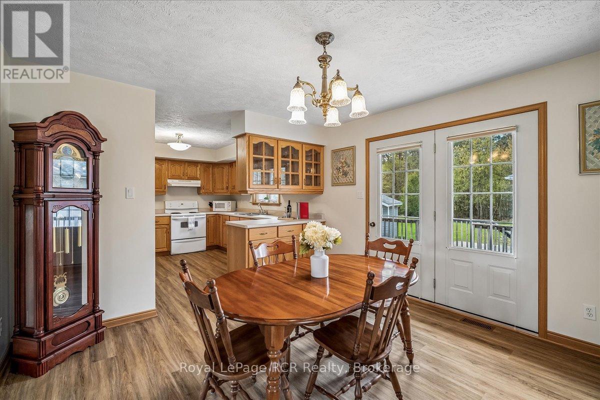 30 Pine Tree Drive, South Bruce Peninsula, Ontario  N0H 1P0 - Photo 12 - X13129798
