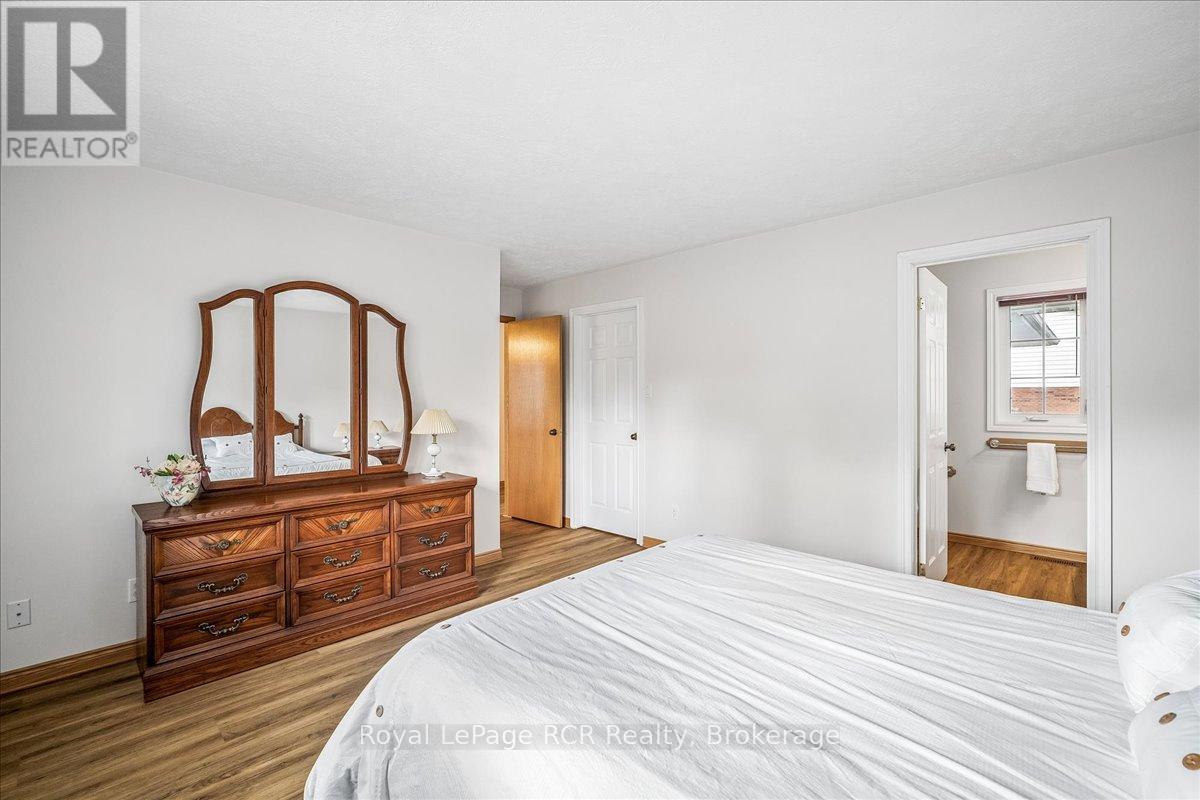 30 Pine Tree Drive, South Bruce Peninsula, Ontario  N0H 1P0 - Photo 17 - X13129798