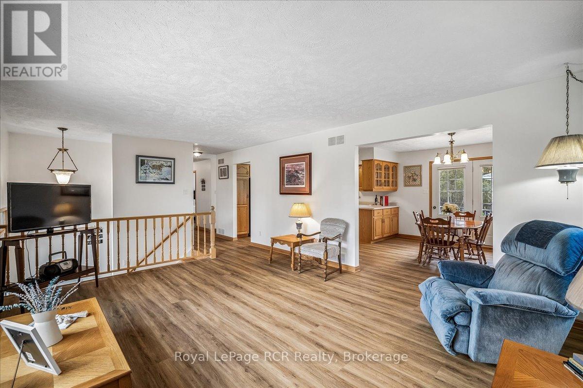 30 Pine Tree Drive, South Bruce Peninsula, Ontario  N0H 1P0 - Photo 9 - X13129798