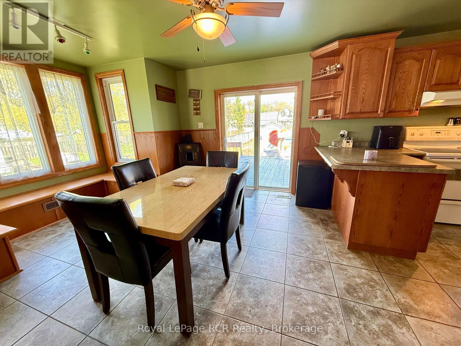 605 7th Avenue, Hanover, Ontario  N4N 2J9 - Photo 18 - X13130940