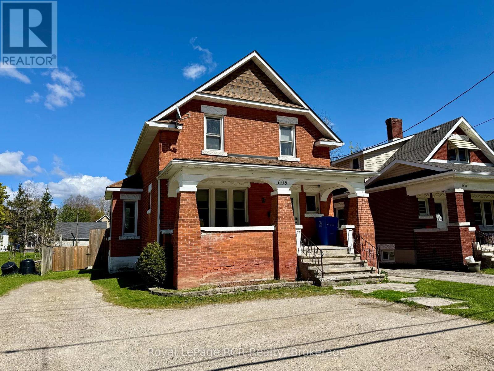 605 7th Avenue, Hanover, Ontario  N4N 2J9 - Photo 2 - X13130940