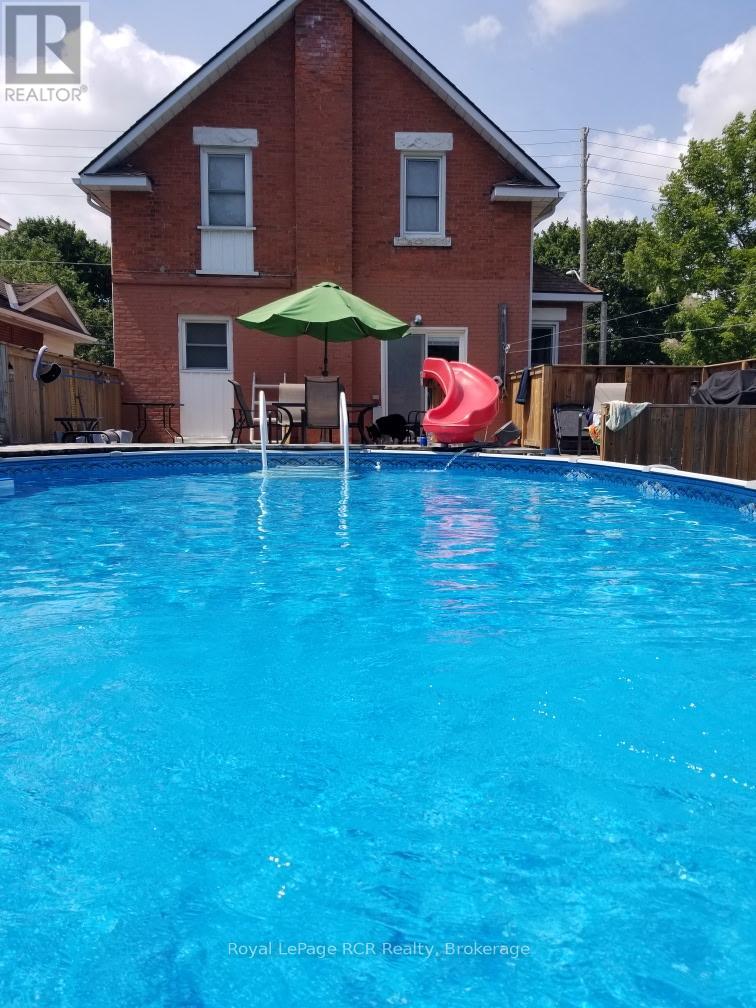 605 7th Avenue, Hanover, Ontario  N4N 2J9 - Photo 6 - X13130940