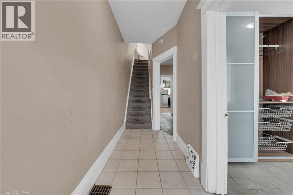 738 King Street W, Hamilton, Ontario  L8S 1J8 - Photo 14 - 40827885