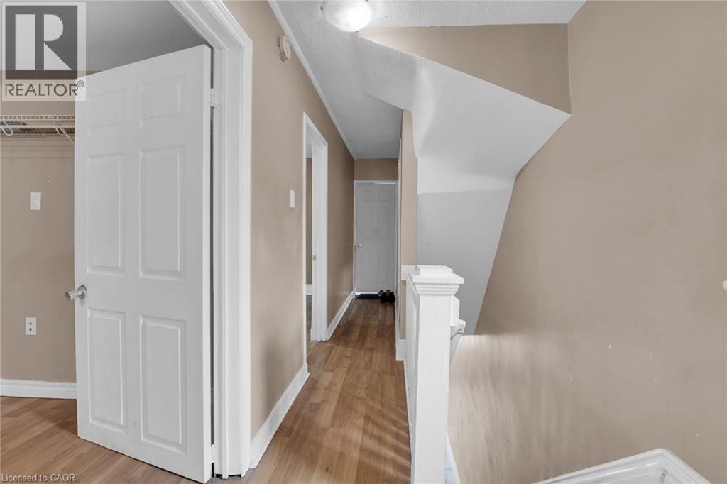 738 King Street W, Hamilton, Ontario  L8S 1J8 - Photo 19 - 40827885