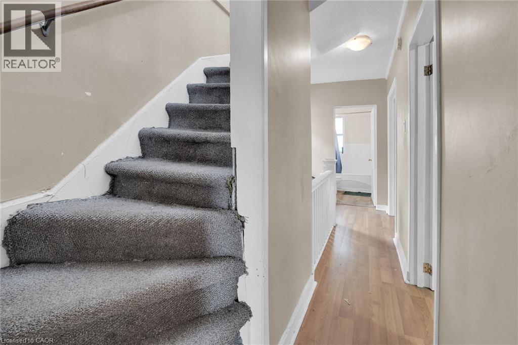 738 King Street W, Hamilton, Ontario  L8S 1J8 - Photo 23 - 40827885