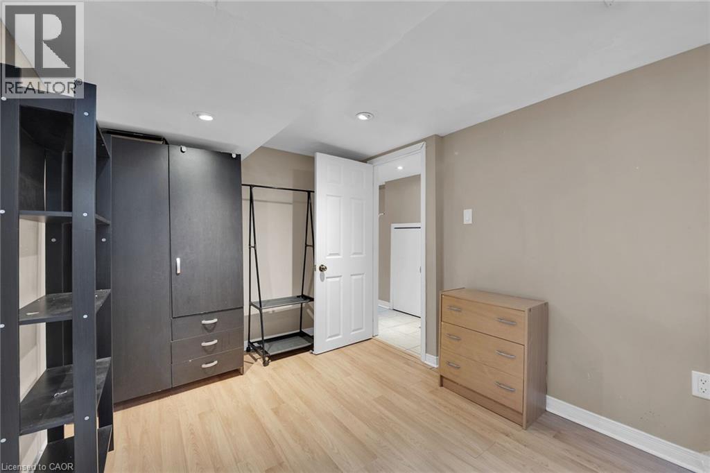 738 King Street W, Hamilton, Ontario  L8S 1J8 - Photo 32 - 40827885