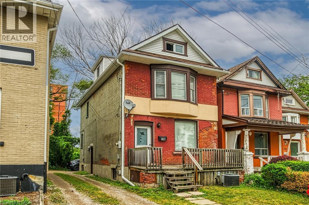 738 King Street W, Hamilton, Ontario  L8S 1J8 - Photo 4 - 40827885