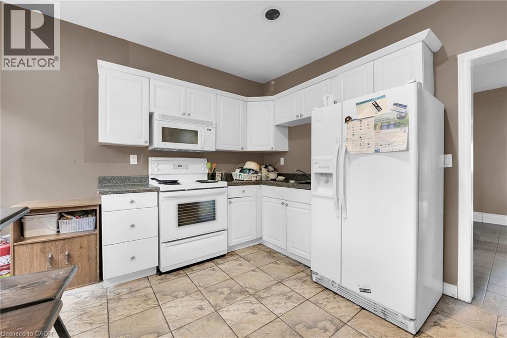 738 King Street W, Hamilton, Ontario  L8S 1J8 - Photo 8 - 40827885
