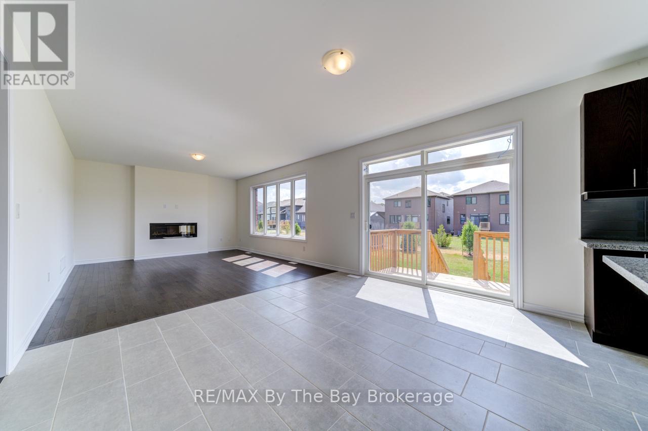 174 Mapleside Drive, Wasaga Beach, Ontario  L9Z 0L4 - Photo 15 - S13131452