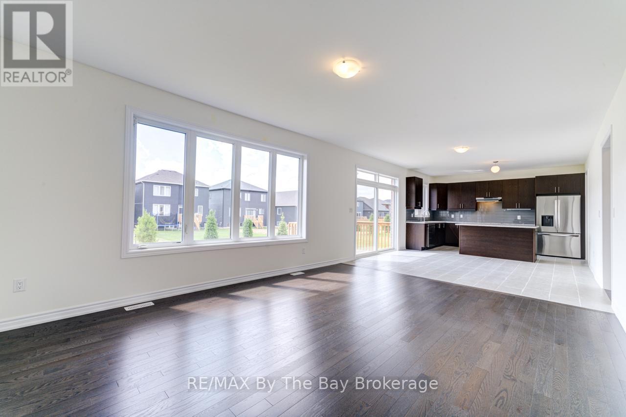 174 Mapleside Drive, Wasaga Beach, Ontario  L9Z 0L4 - Photo 19 - S13131452