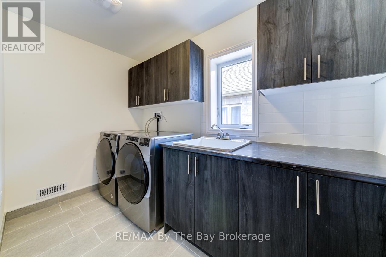 174 Mapleside Drive, Wasaga Beach, Ontario  L9Z 0L4 - Photo 39 - S13131452
