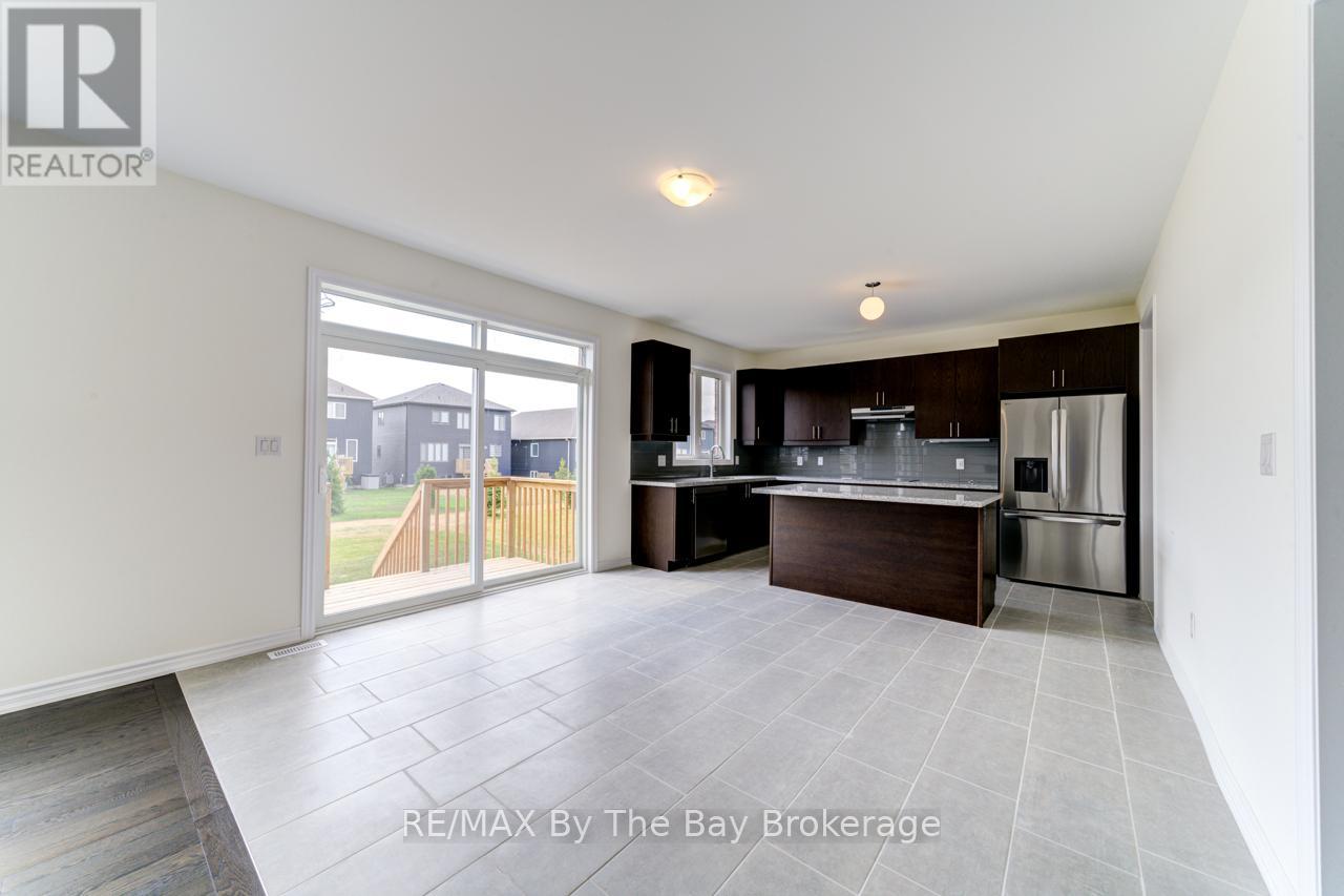 174 Mapleside Drive, Wasaga Beach, Ontario  L9Z 0L4 - Photo 6 - S13131452