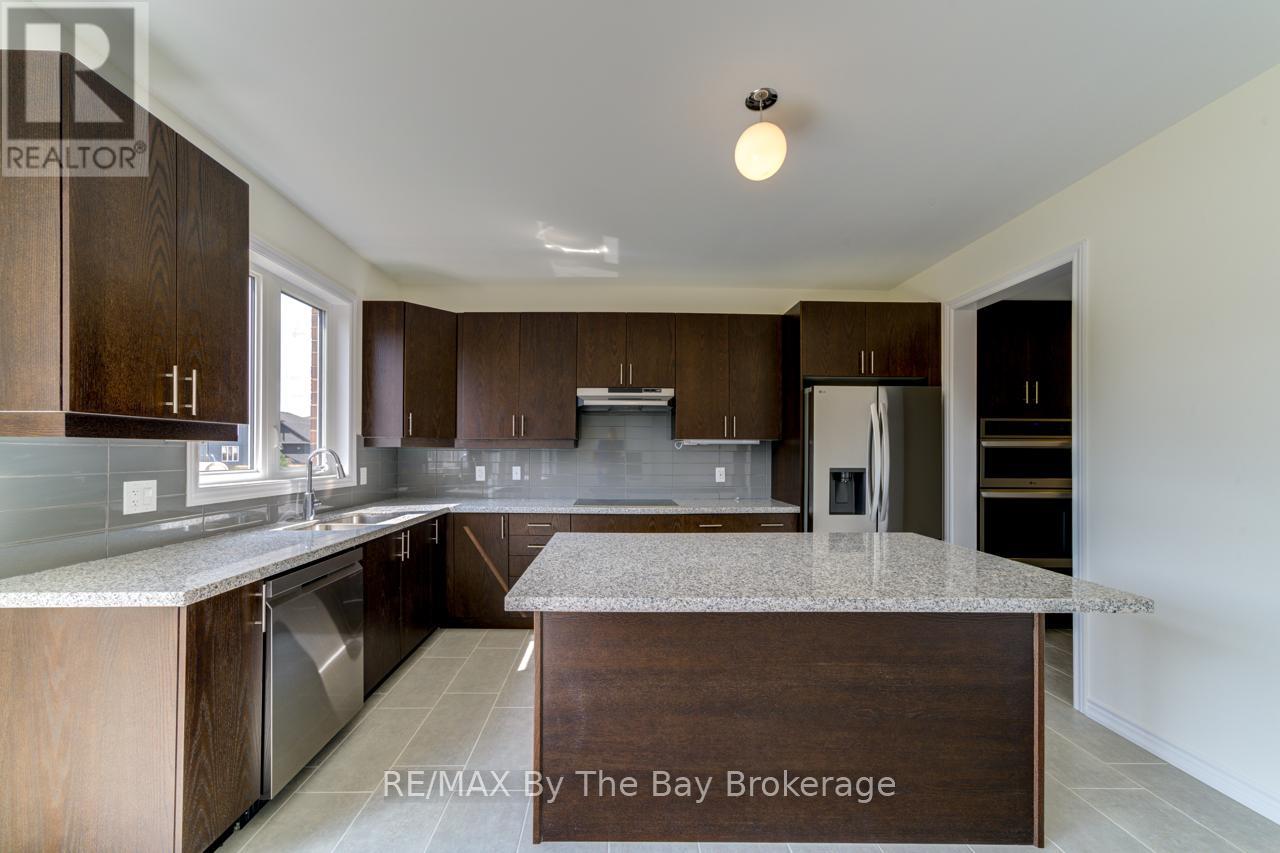174 Mapleside Drive, Wasaga Beach, Ontario  L9Z 0L4 - Photo 8 - S13131452
