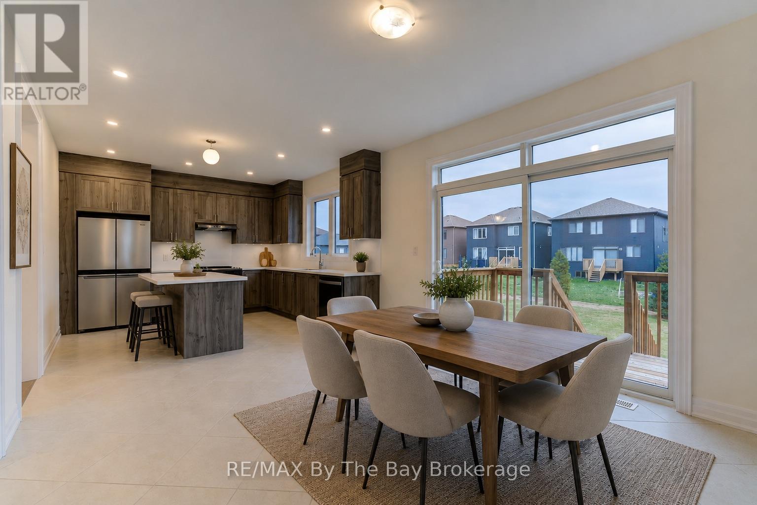 182 Mapleside Drive, Wasaga Beach, Ontario  L9Z 0L4 - Photo 5 - S13131466