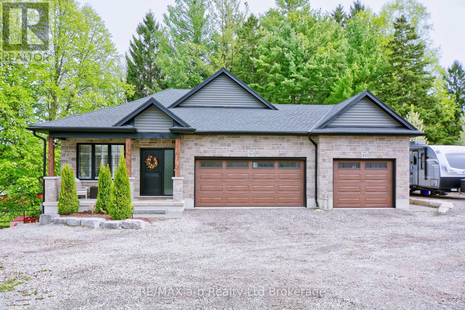 305 Robinson Street, Woodstock, Ontario  N4S 3B8 - Photo 2 - X13131530