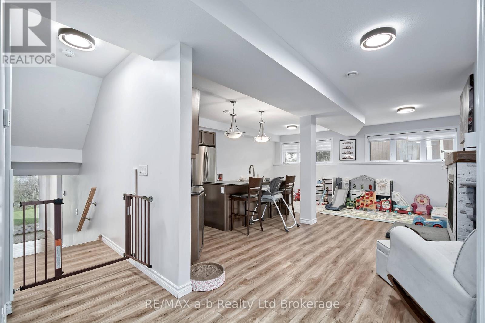 305 Robinson Street, Woodstock, Ontario  N4S 3B8 - Photo 25 - X13131530