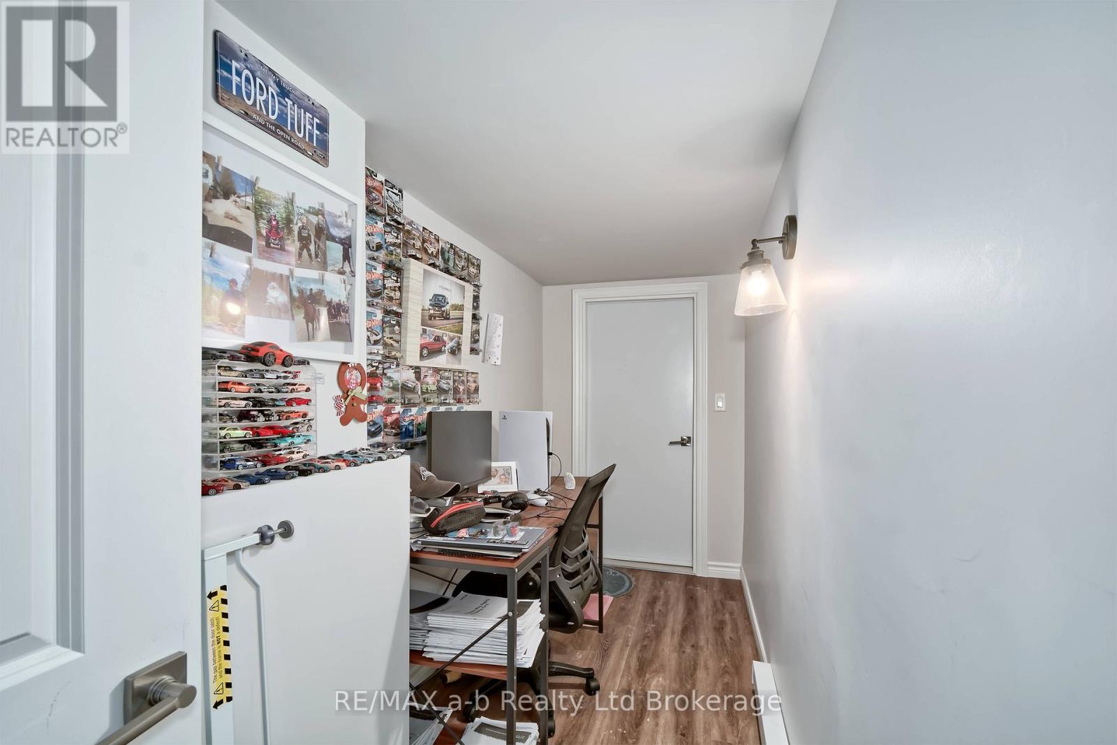 305 Robinson Street, Woodstock, Ontario  N4S 3B8 - Photo 33 - X13131530