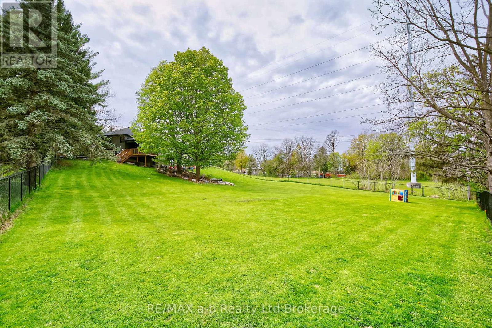 305 Robinson Street, Woodstock, Ontario  N4S 3B8 - Photo 41 - X13131530
